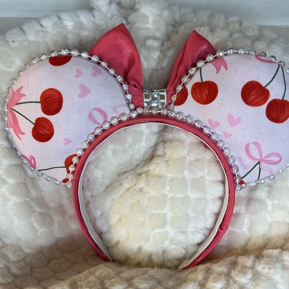 Pink and Silver Minnie Mouse Hair Accessories - Picture 3 of 5